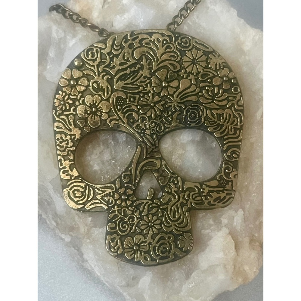 New Skull Pendant Necklace Floral Etched Bohemian Statement Jewelry - Picture 3 of 11